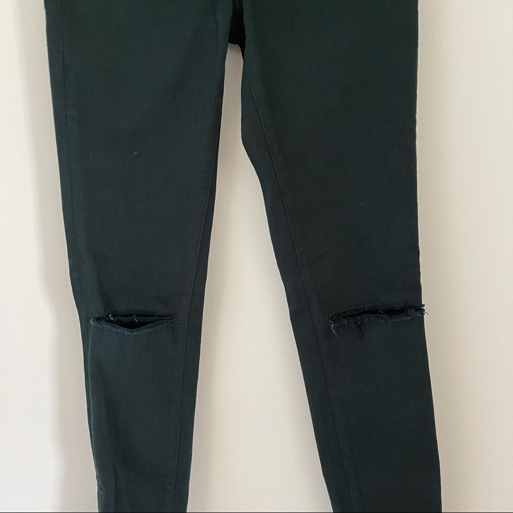 Frame Le Skinny de Jeanne Hunter Rips Jeans - Picture 5 of 11